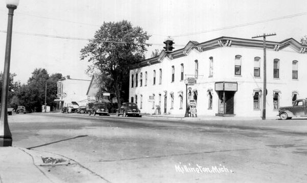 Capitol Theatre - Old Post Card (newer photo)